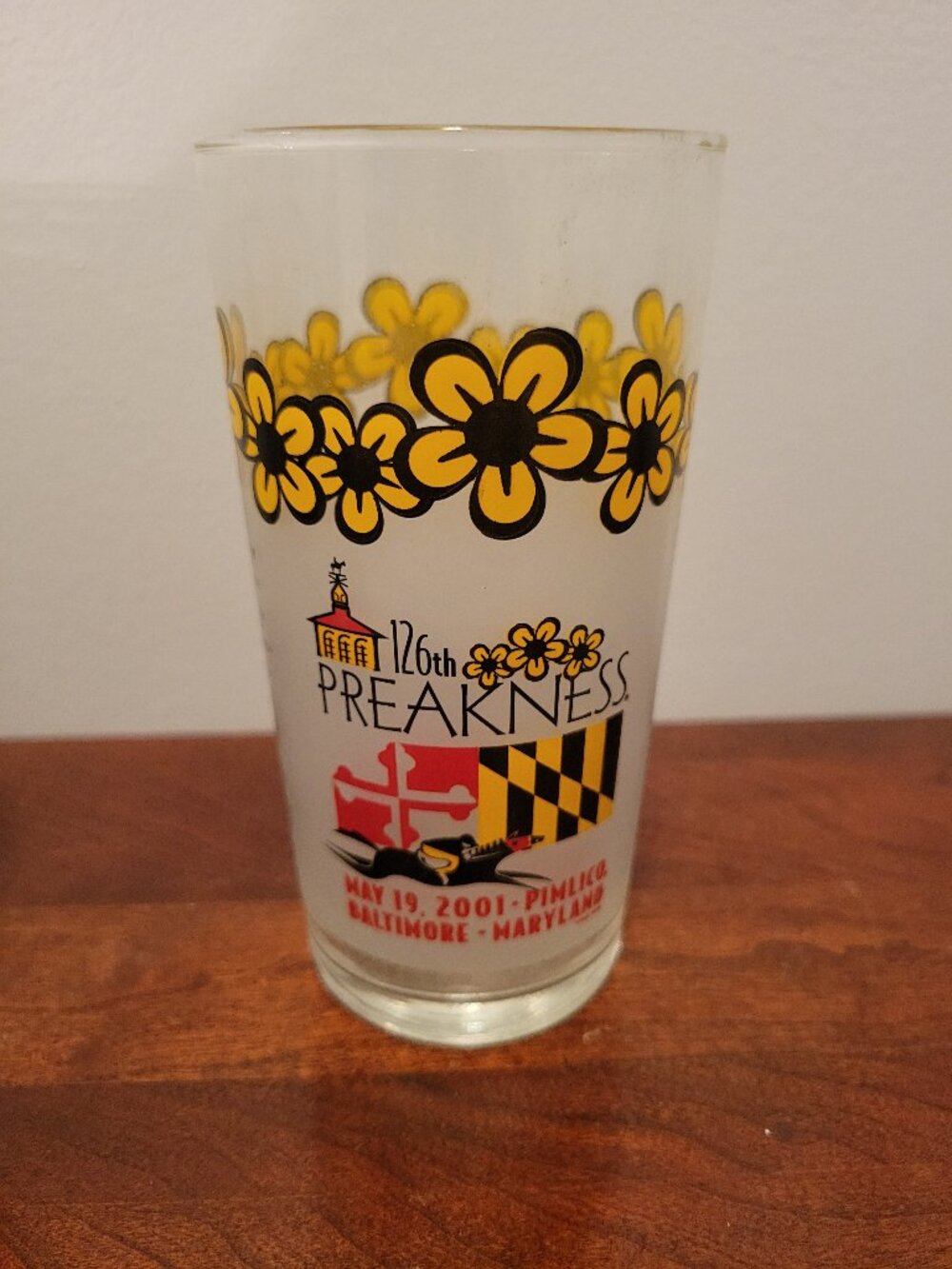 2001 Preakness Glass